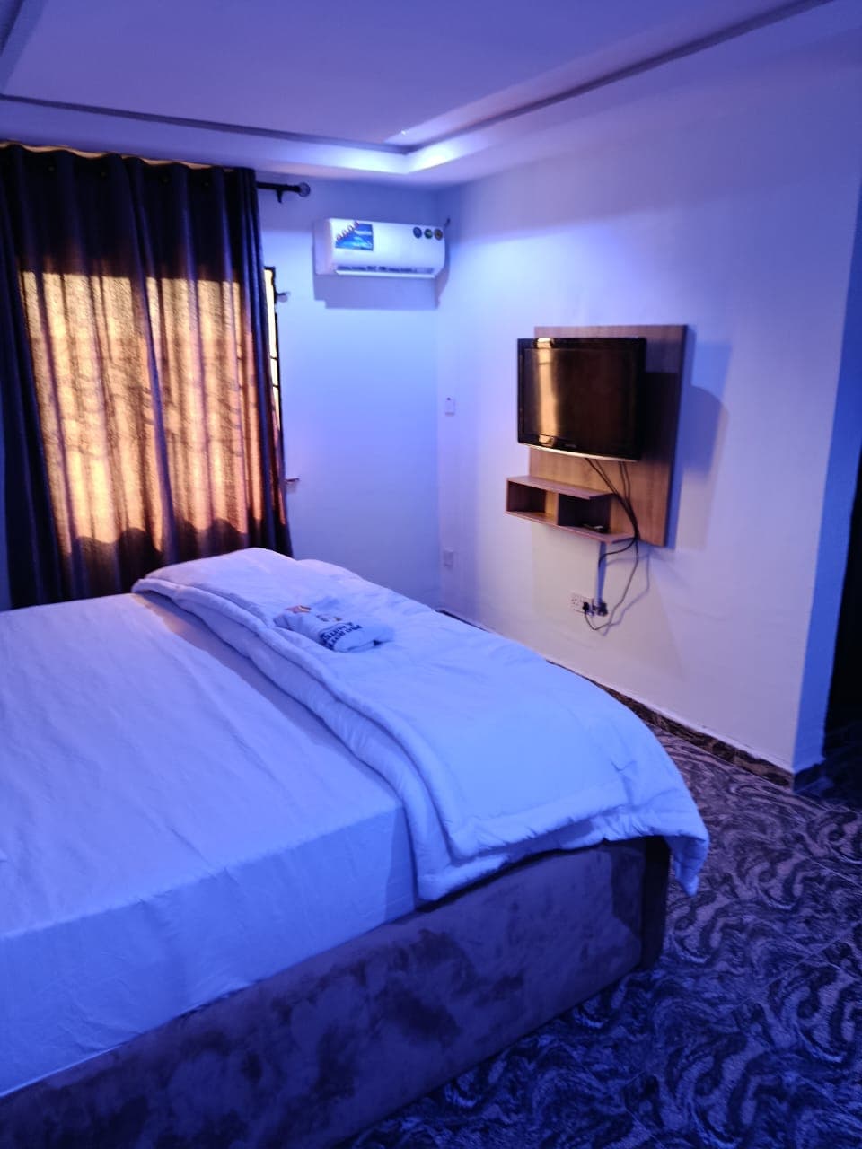 Deluxe Room 3