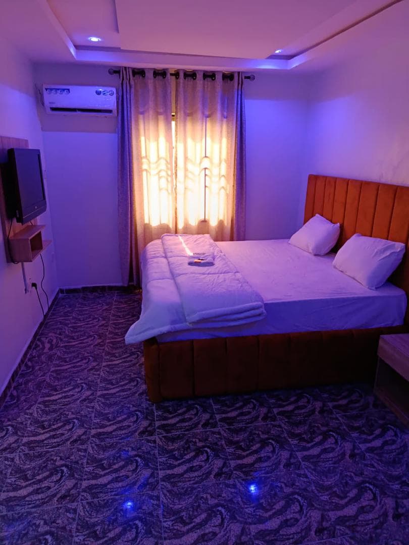 Deluxe Room 4